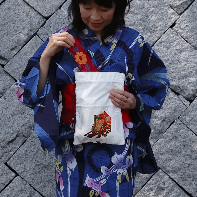 着物リメイク「帯地 巾着 A 」 Kimono Tango